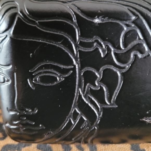 Versace Leather case - Picture 3 of 5